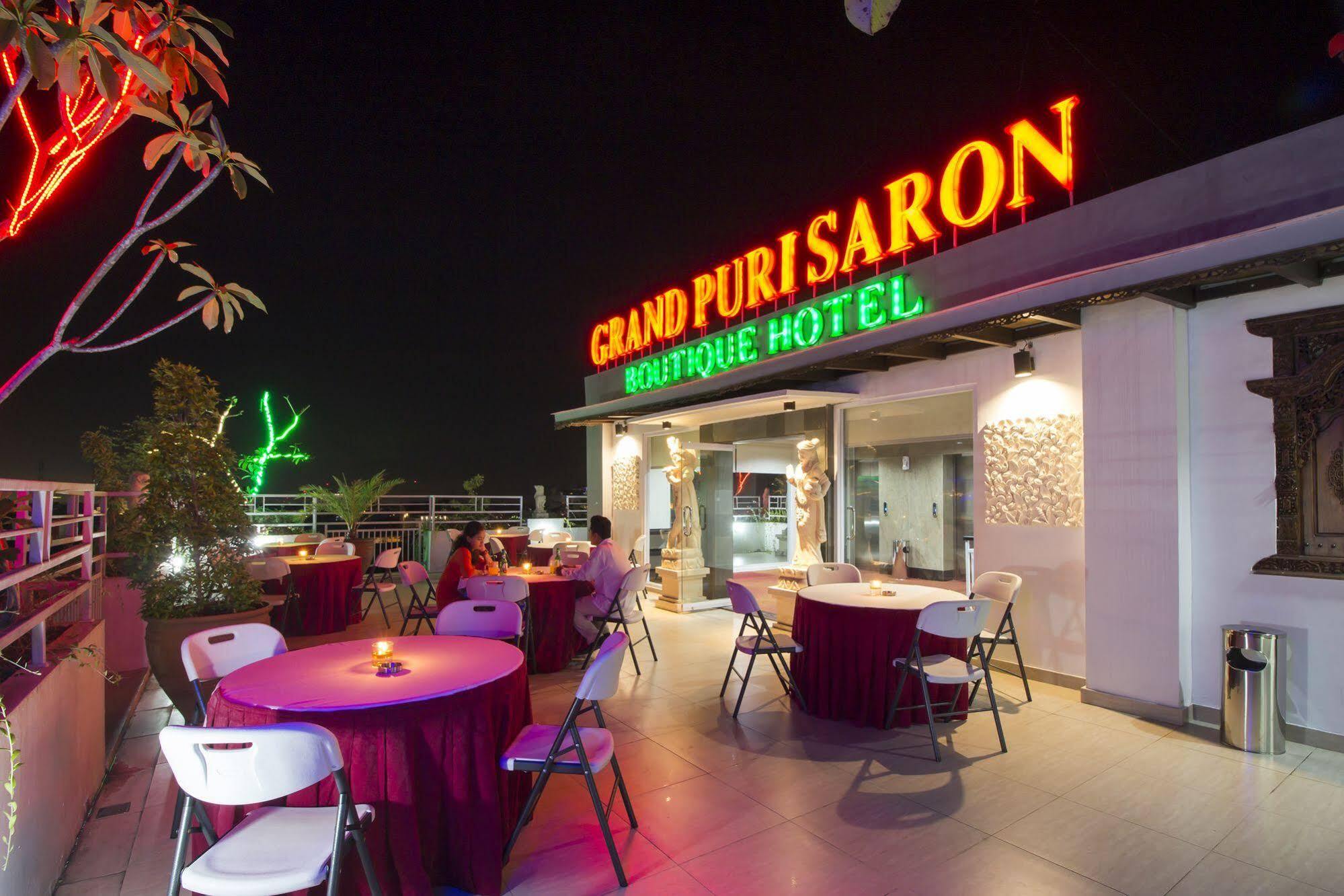 Grand Puri Saron Hotel Malioboro Yogyakarta Dış mekan fotoğraf